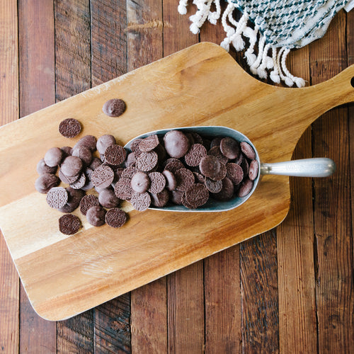 70% Belize Couverture Chips 1 Kilo – Dick Taylor Craft Chocolate